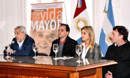 El PEAM realiza una campaña de concientización contra el maltrato a adultos mayores