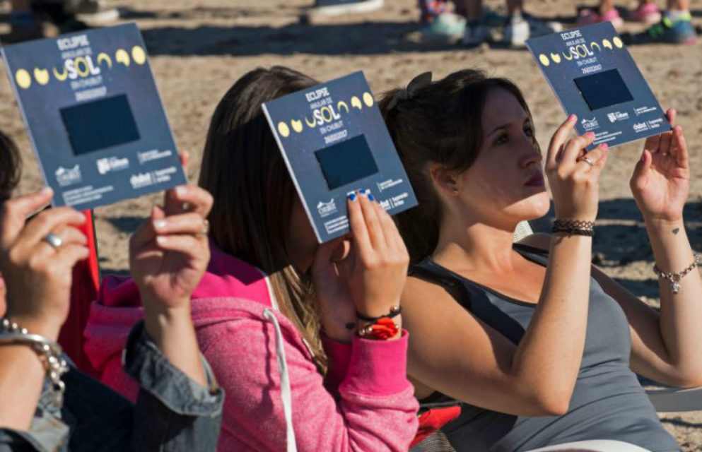Recomendaciones para observar el eclipse solar en forma segura