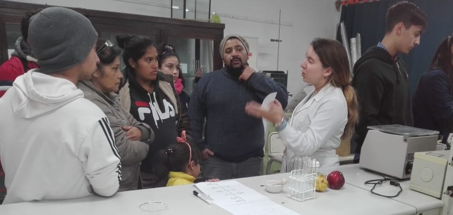 El Laboratorio Itinerante y la Ciencia Callejera de Exactas fueron al CENMA Banda Norte