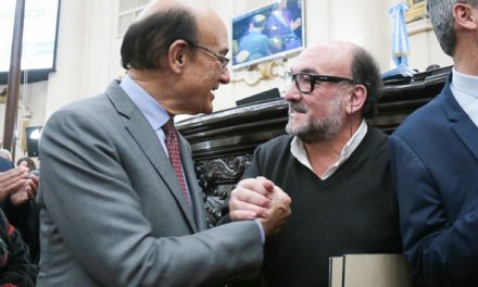 La Unicameral reconoció a Osvaldo Alfredo “Turco” Wehbe por su trayectoria