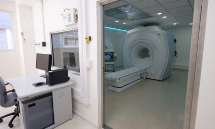 Córdoba avanzará en el reequipamiento integral de los hospitales