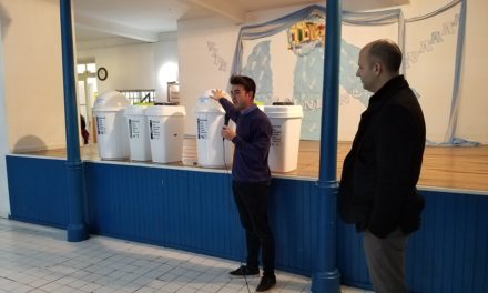 General Deheza: entrega de cestos diferenciados a escuelas