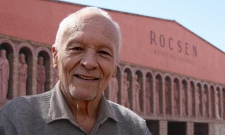Entregan el título de Doctor Honoris Causa “In Memoriam” a familiares de Juan Buchón creador del Museo Rocsen