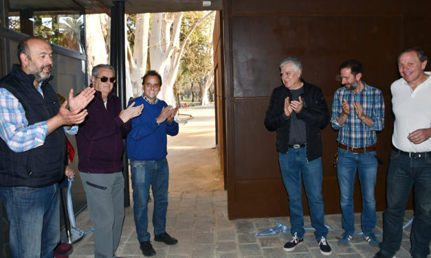 Llamosas inauguró los baños del Parque Sarmiento