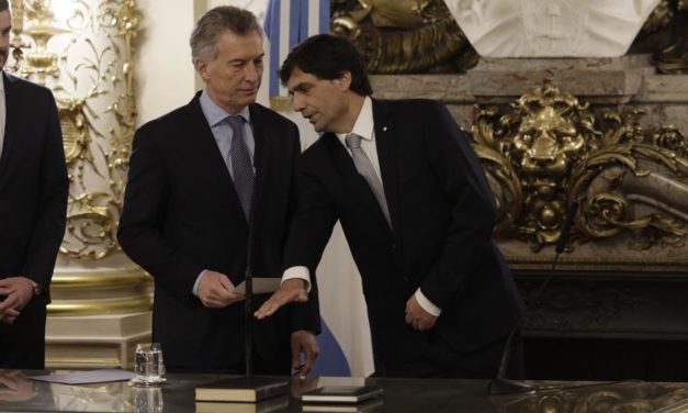 Lacunza asumió y dijo que su objetivo es «la estabilidad del tipo de cambio»
