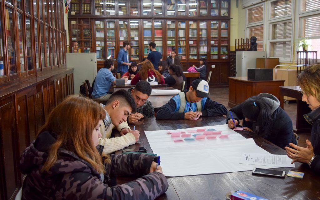 Río Cuarto: Estudiantes secundarios trabajan en proyectos para el desarrollo sostenible