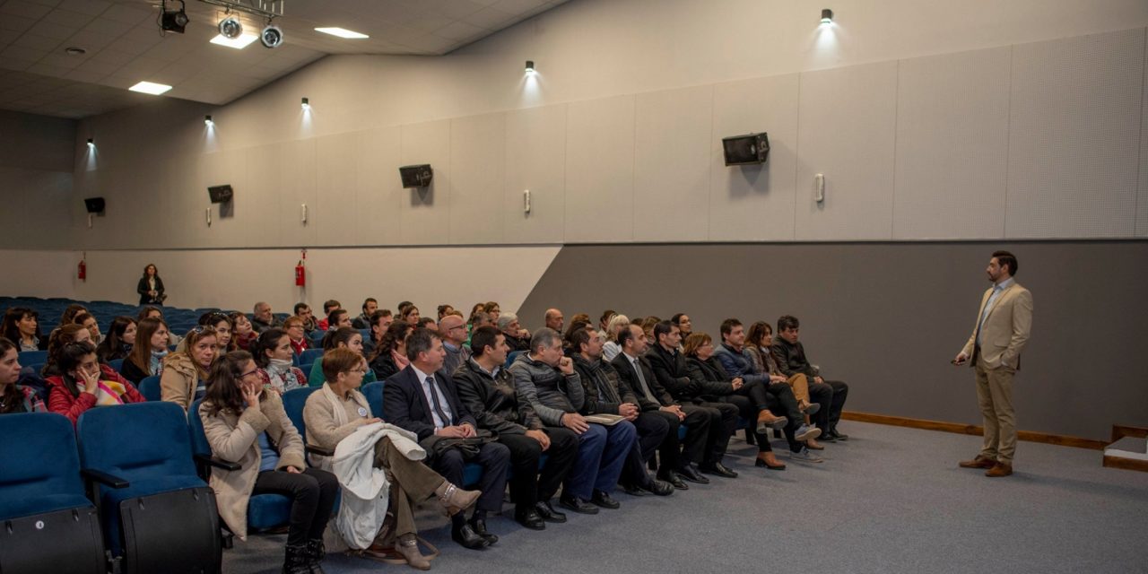 Villa Huidobro: charla sobre liderazgo personal, inteligencia emocional y oratoria