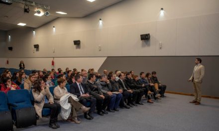 Villa Huidobro: charla sobre liderazgo personal, inteligencia emocional y oratoria
