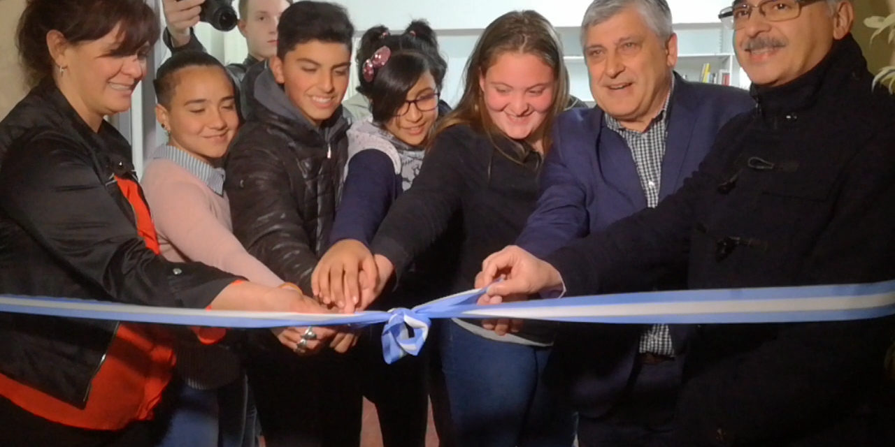 Escudero inauguró la nueva Biblioteca Municipal de Las Higueras