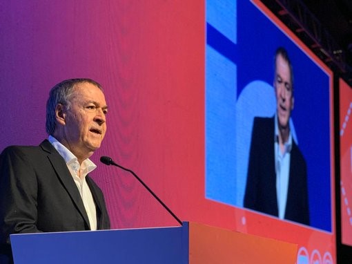 Schiaretti en el Coloquio de la UIC: «Nuestros industriales no son cortesanos»