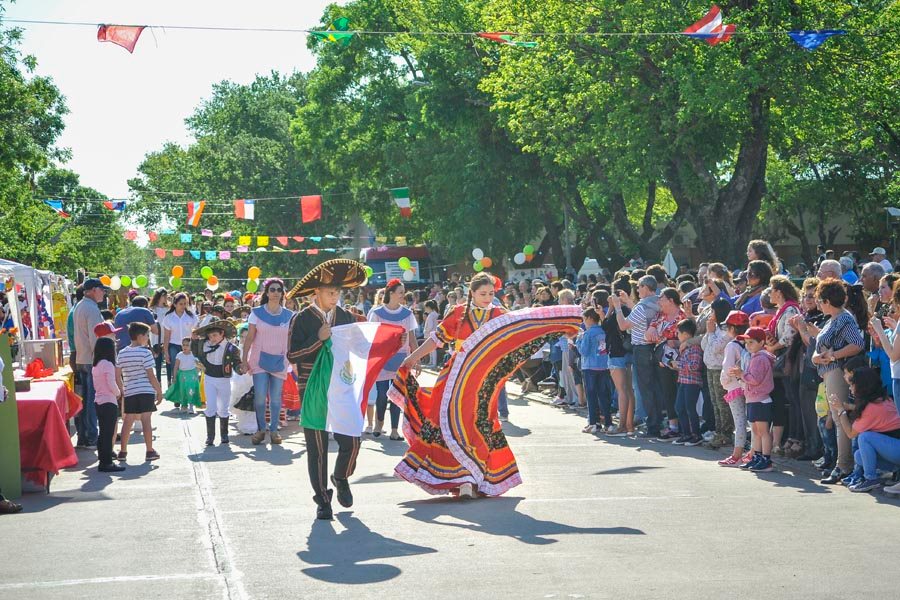 Arias: se realizó la Fiesta de las Colectividades