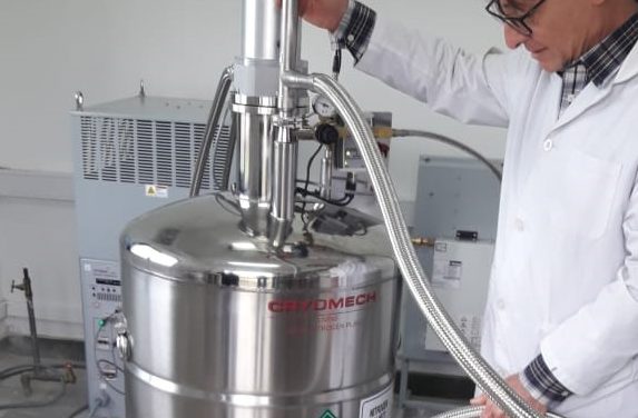 Ciencias Exactas puso en marcha una planta generadora de nitrógeno líquido