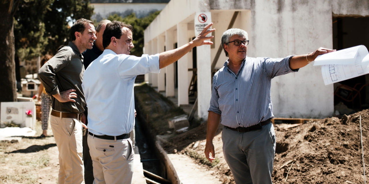 Llamosas recorrió las obras que se ejecutan en el Cementerio