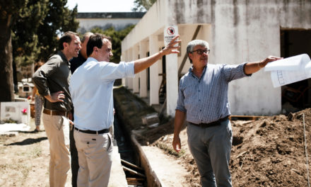 Llamosas recorrió las obras que se ejecutan en el Cementerio