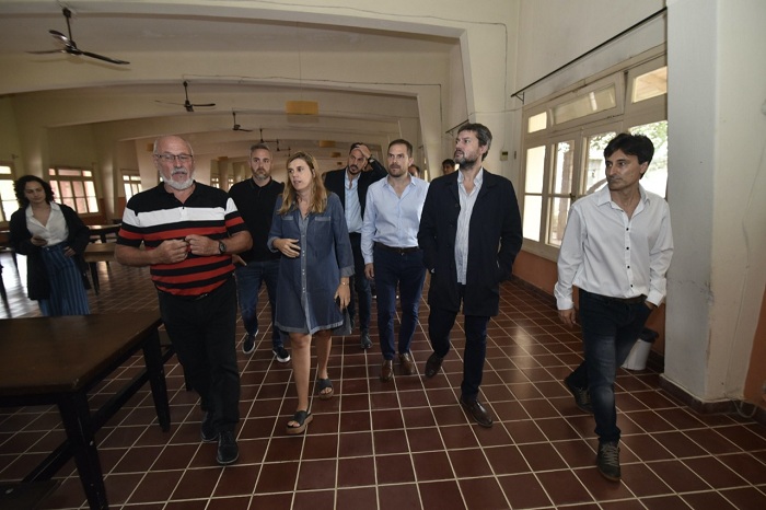 Lammens visitó Embalse y lamentó el mal estado de los hoteles