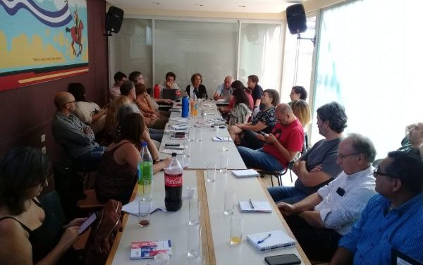 Los docentes universitarios insisten con el cumplimiento de la cláusula gatillo