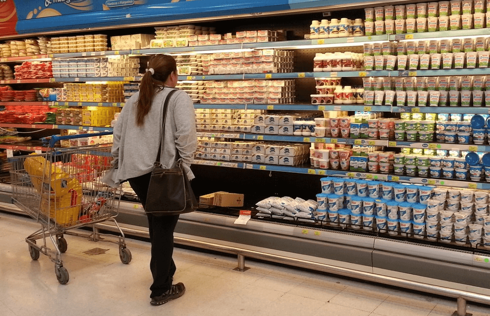 Schiaretti anunció un extra de $2.000 para la Tarjeta Social