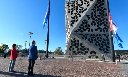 Schiaretti rindió homenaje a los héroes de Malvinas