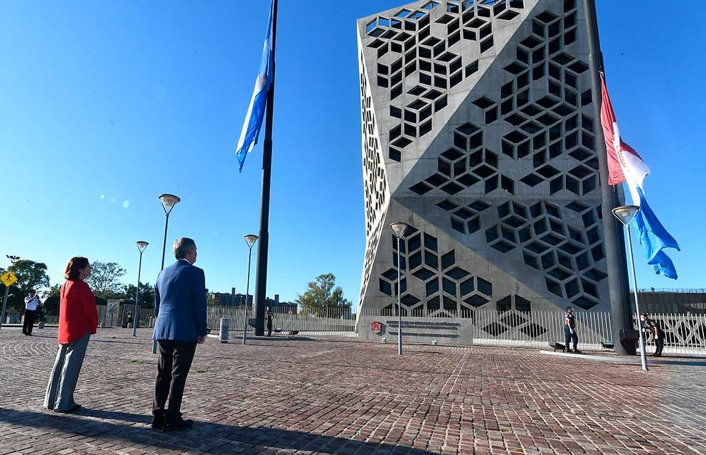 Schiaretti rindió homenaje a los héroes de Malvinas