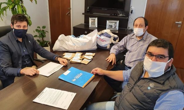 Entrega de semillas del programa «La Huerta en tu hogar» en el interior