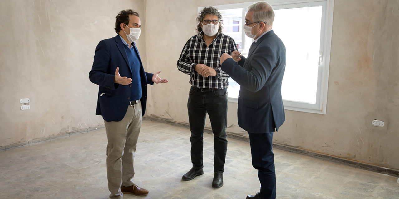 Llamosas recorrió las obras en el Centro de Salud