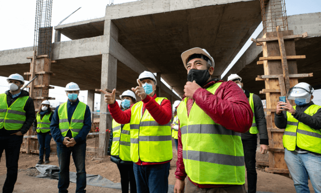 Schiaretti recorrió la escuela Proa de Oncativo