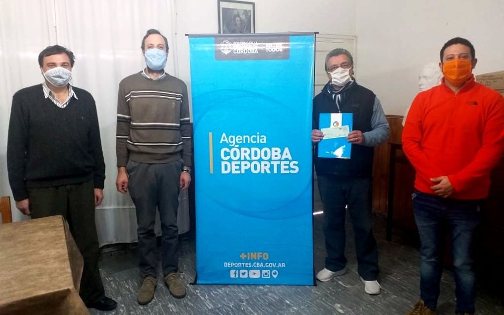 Continúa la entrega de subsidios a instituciones deportivas del interior provincial