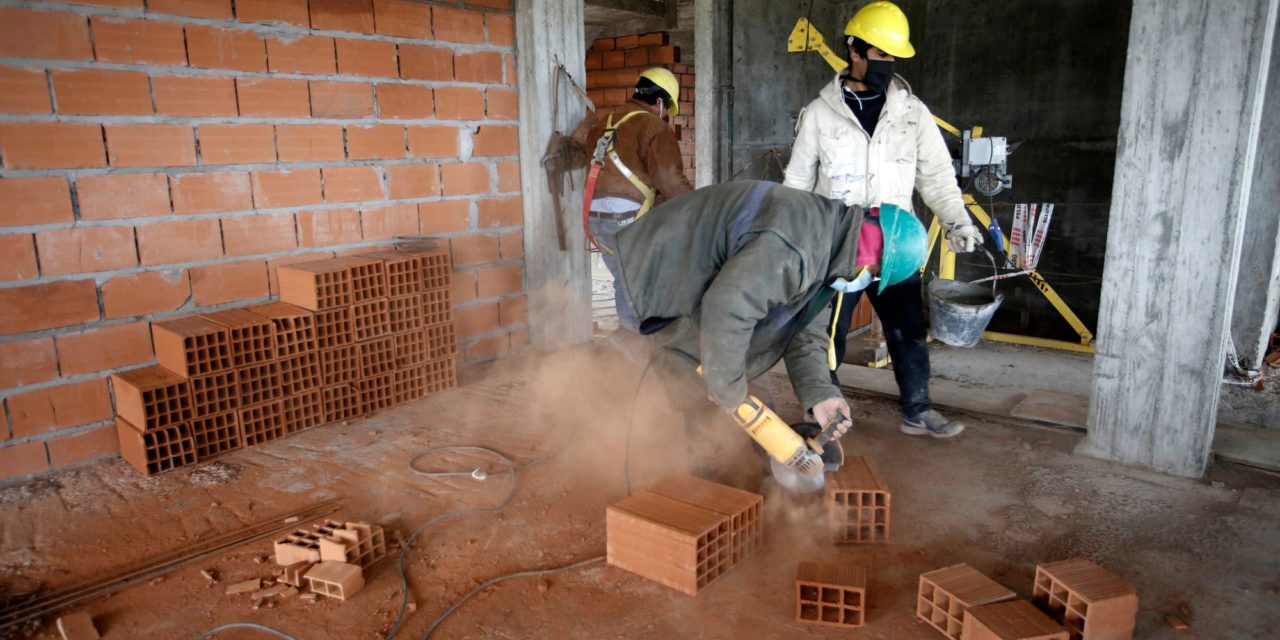 El Gobierno creó un plan de obras públicas para «habitar la emergencia»