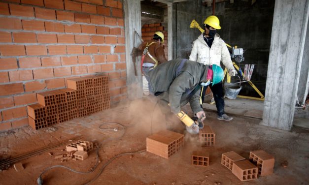 El Gobierno creó un plan de obras públicas para «habitar la emergencia»