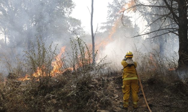 Bomberos se aprestan para enfrentar otra jornada complicada