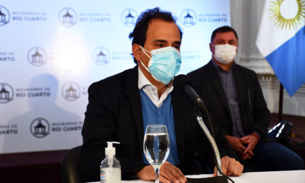 Llamosas anunció el congelamiento de las cuotas en los planes de viviendas y terrenos municipales