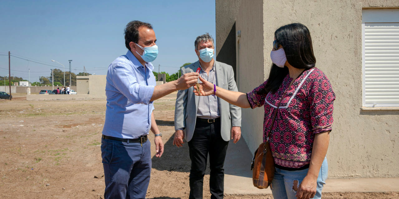 Llamosas entregó nuevas viviendas en “Mi Lugar Mi Sueño 3”