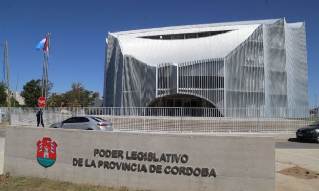 Cuatro bloques legislativos toman el reclamo de ATE por más personal para los equipos de salud