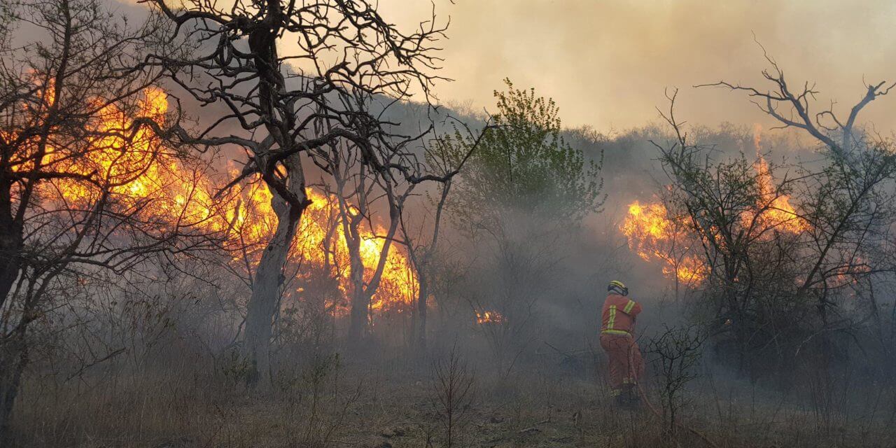 Siguen activos varios focos en las sierras: hoy llegan brigadistas de Nación