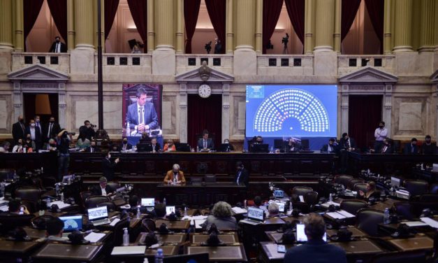 Es ley el proyecto que crea 24 ciudades como capitales alternas