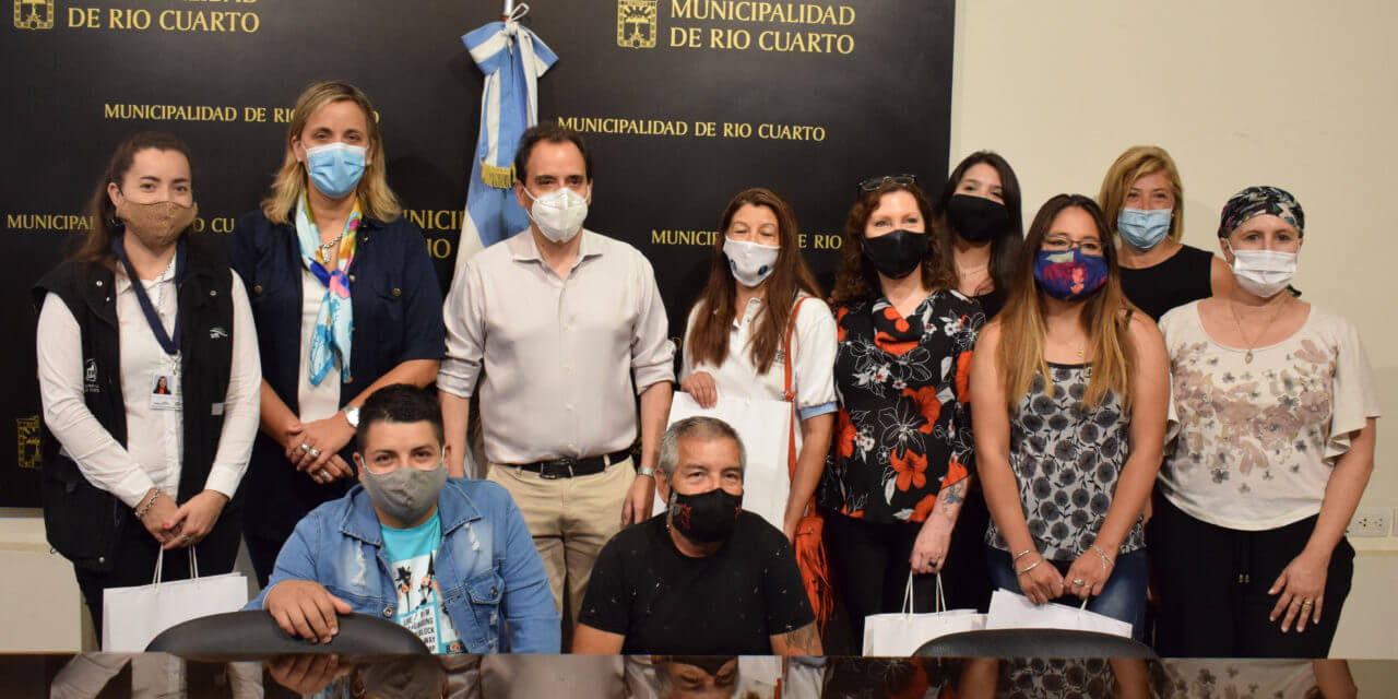 Río Cuarto: Fueron reconocidos los empleados municipales que terminaron sus estudios