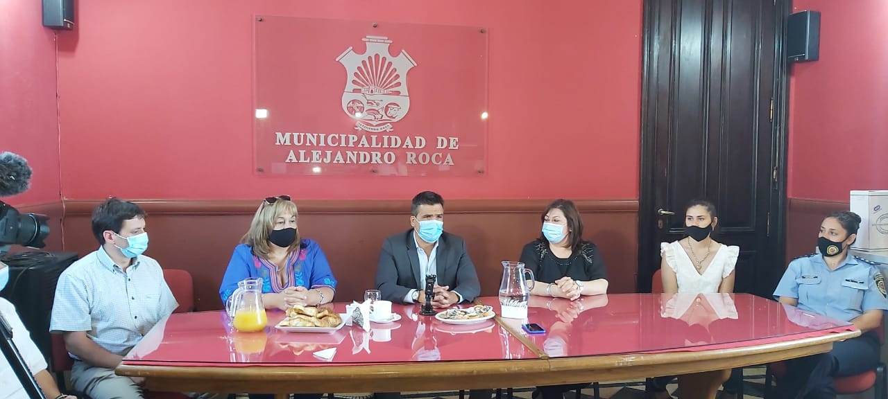 El Ministro de Gobierno visitó Alejandro Roca