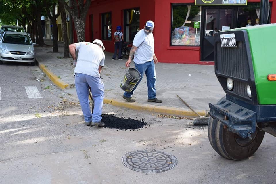 Laboulaye: realizan obras de bacheo