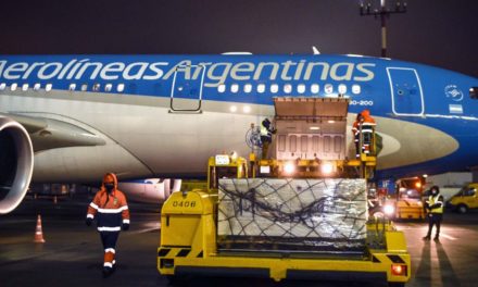 Partió el cuarto vuelo de Aerolíneas hacia Rusia que traerá más vacunas Sputnik V