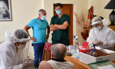 Río Cuarto: Comenzó la vacunación en geriátricos de la ciudad