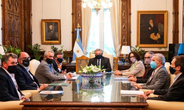 Tras la reunión con el campo, Fernández descartó suba en las retenciones