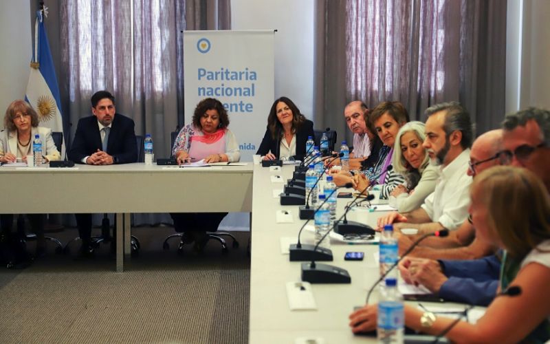 Apertura de paritarias: los gremios docentes pidieron un aumento superior al 30%
