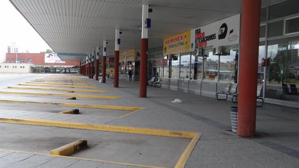 A la espera del pago salarial, continúa hoy el paro de transporte interurbano