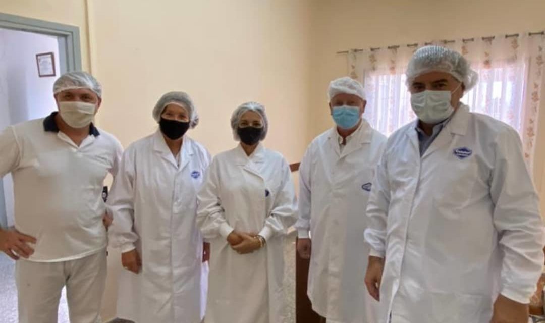 Busso recorrió la planta láctea Cotagua de Moldes
