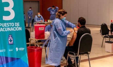 Córdoba recibió una nueva partida de más de 40 mil vacunas