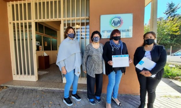 Río Cuarto: entrega de subsidio a la Asociación Mutual De Maestros