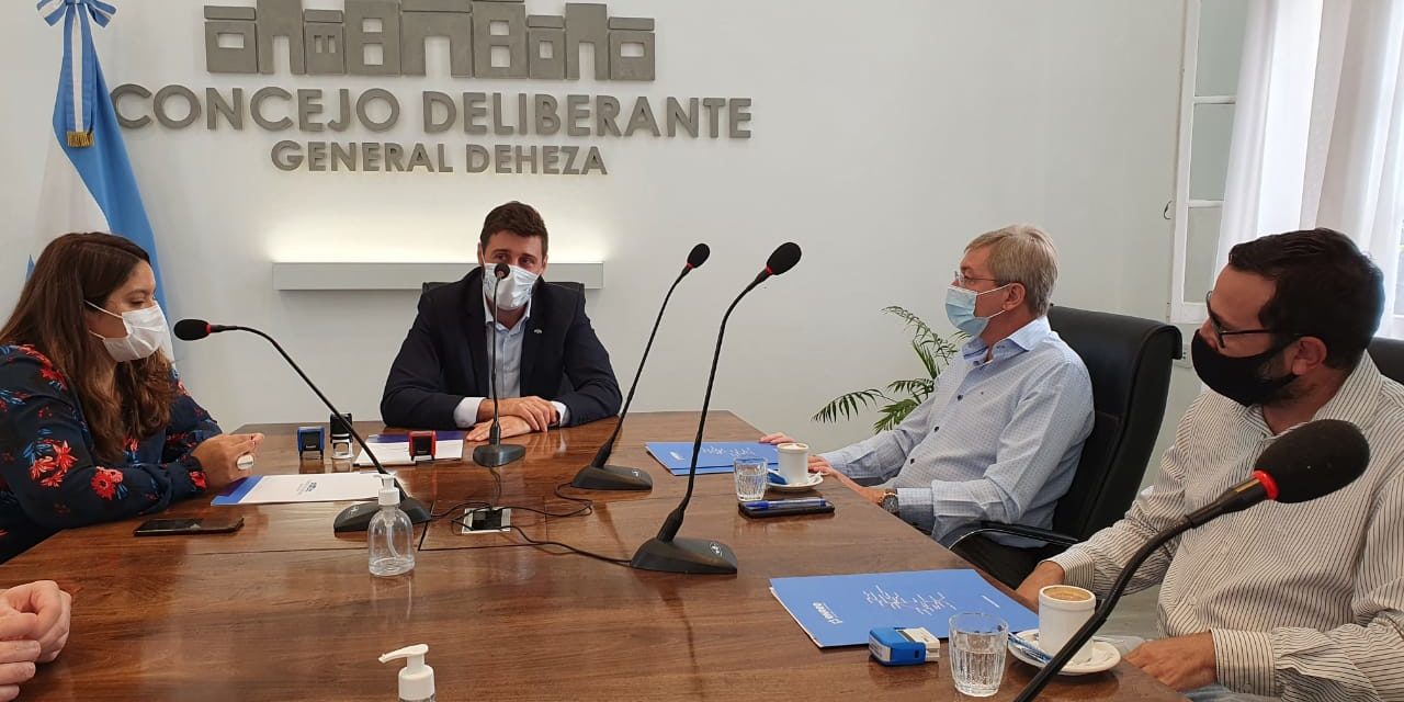 General Deheza firmó un convenio de colaboración con la UTN