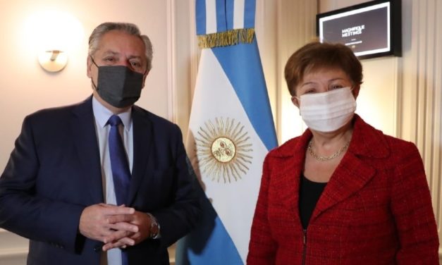 El FMI analizará la propuesta de la Argentina de reformar la política de sobrecargos