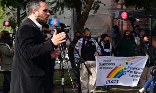 Cabandié visitó Córdoba y entregó aportes por $ 1.000 millones