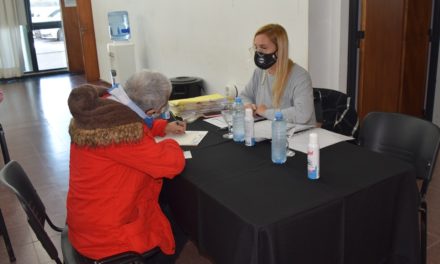 Vecinos de Río Cuarto firmaron las escrituras de sus viviendas